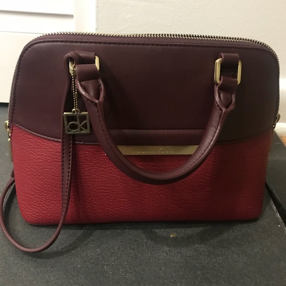 Calvin Klein leather crossbody bag - Picture 2 of 4